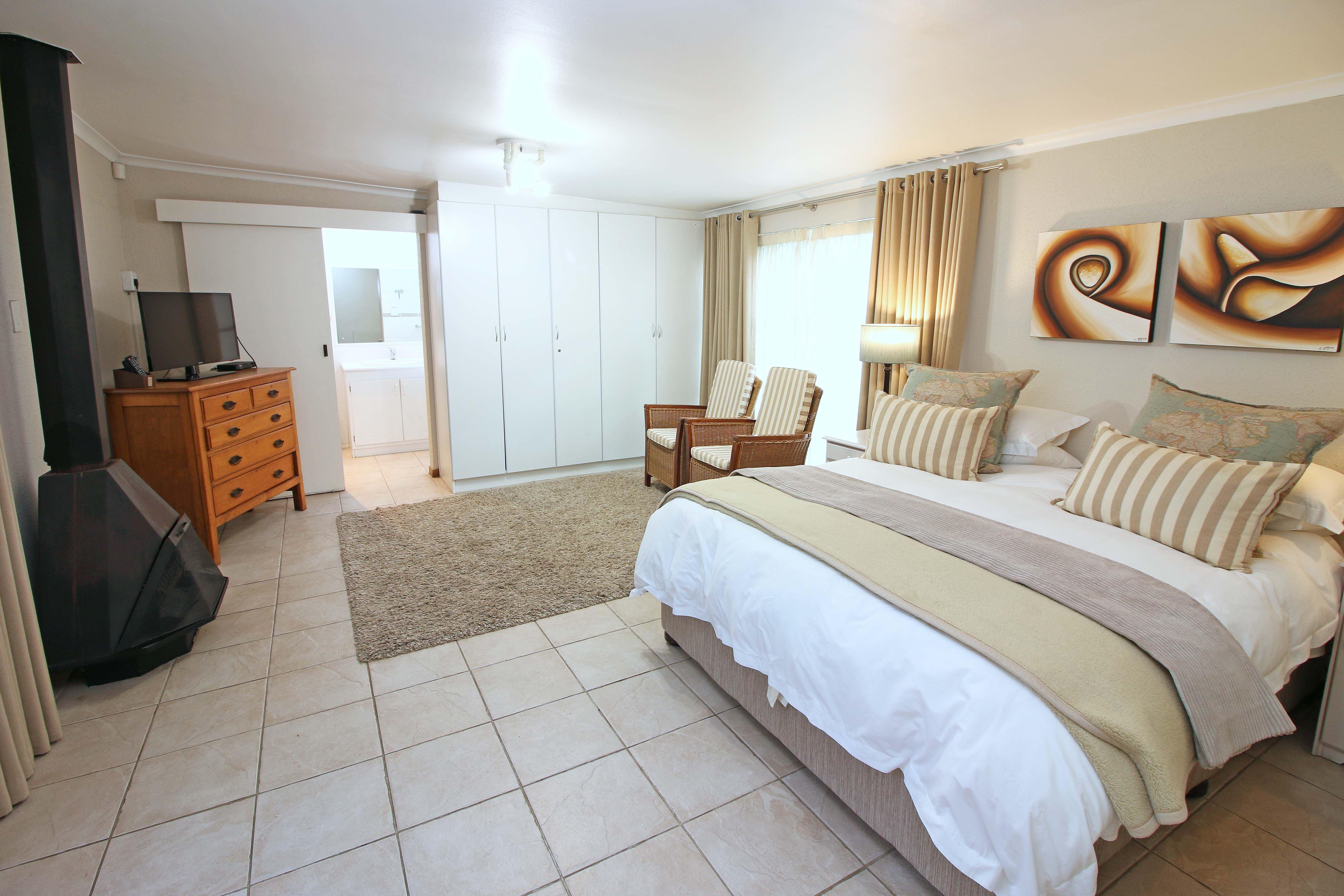 10 Van Der Westhuizen | Durbanville Accommodation