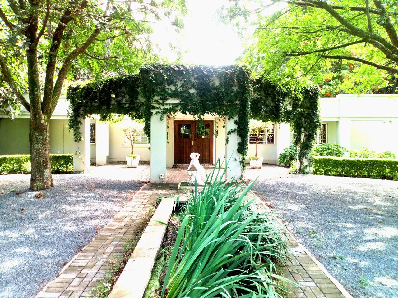 Rose & Ivy Guesthouse | Makhado (Louis Trichardt) Accommodation