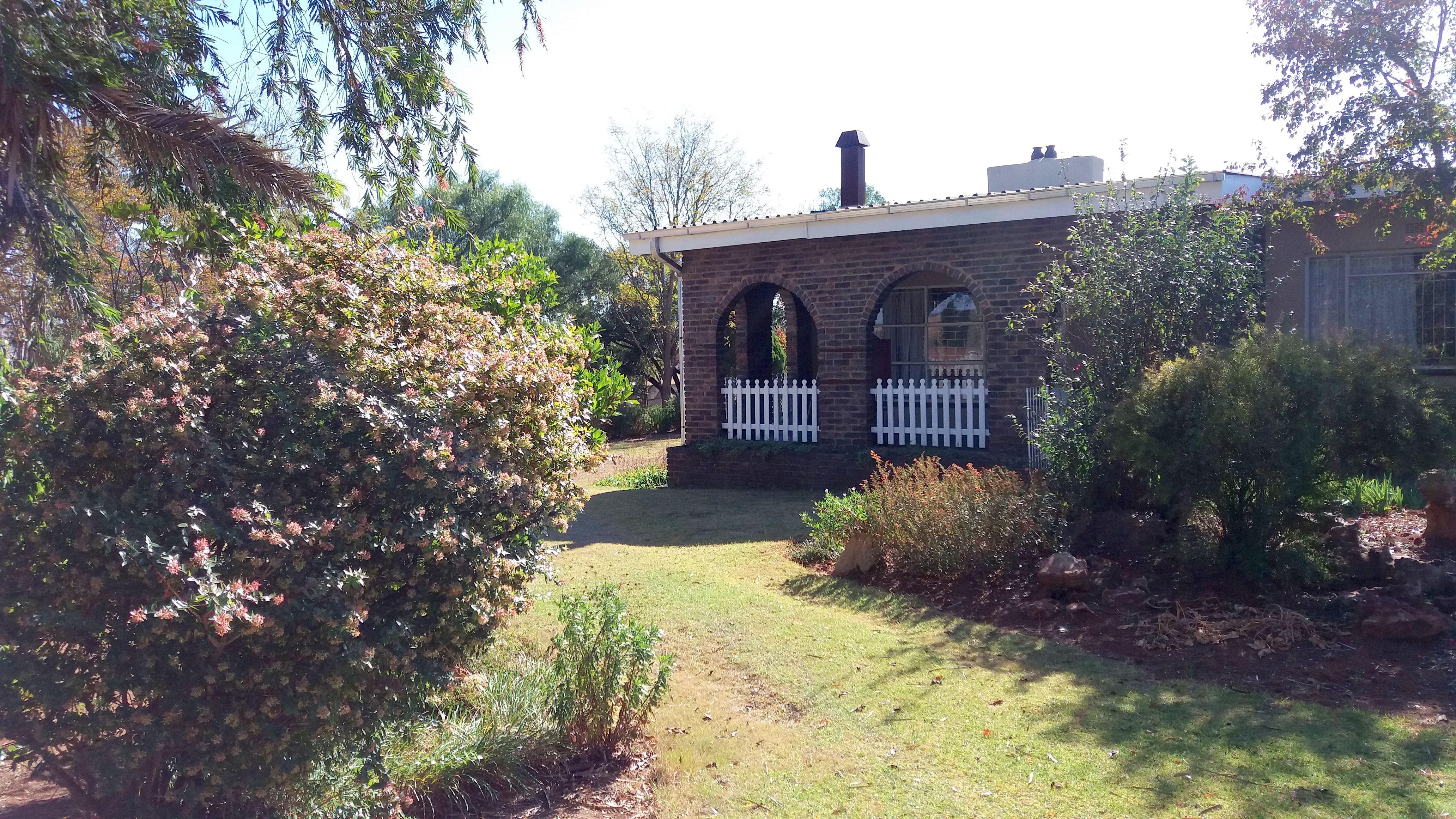 AAA ACCOMMODATION-Crawfy's Guest House | Machadodorp Self-catering