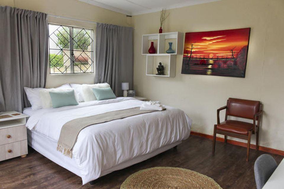 Umzi Guest House | Accommodation Grahamstown