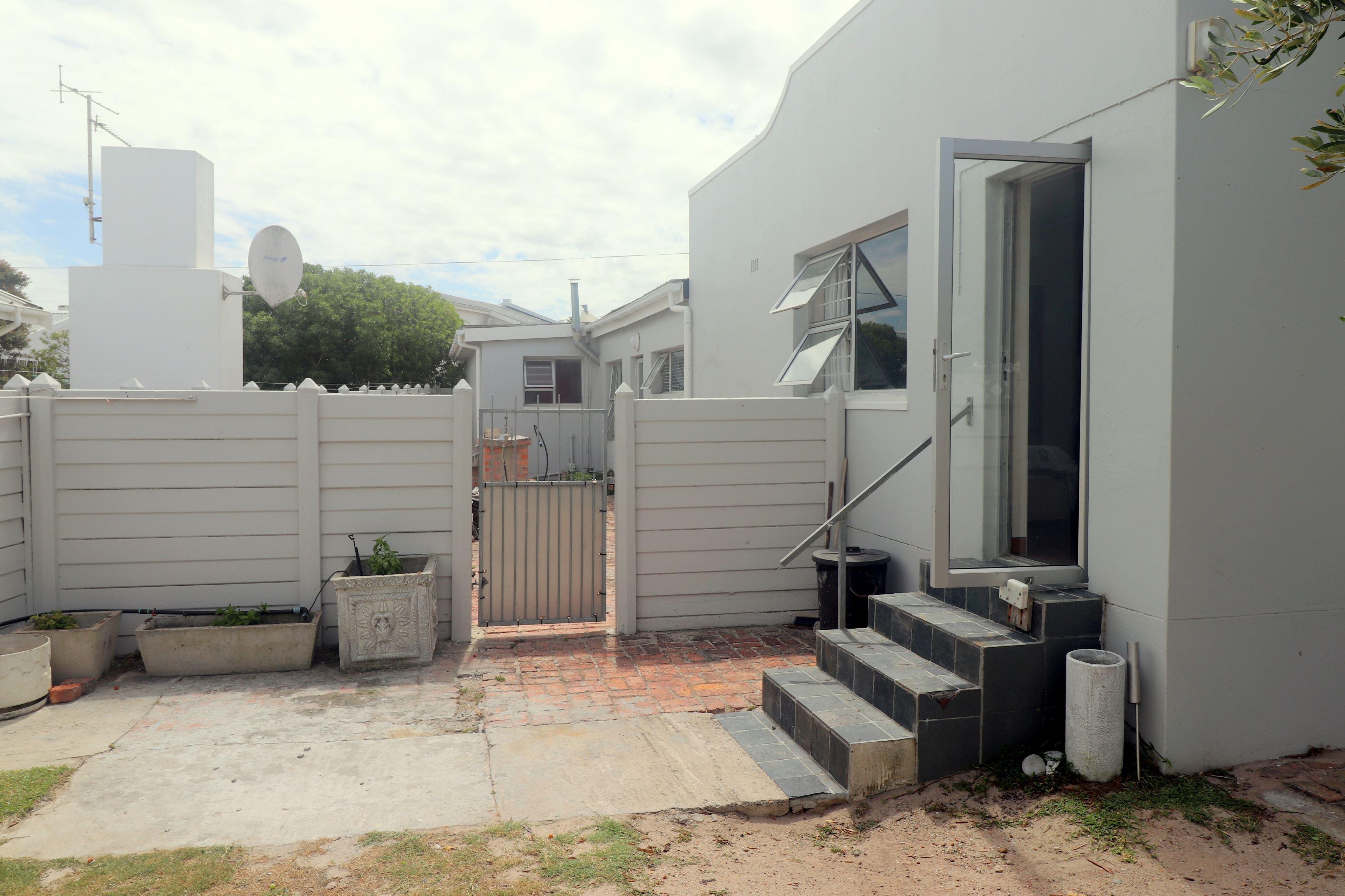 Etna Flat | Accommodation Arniston