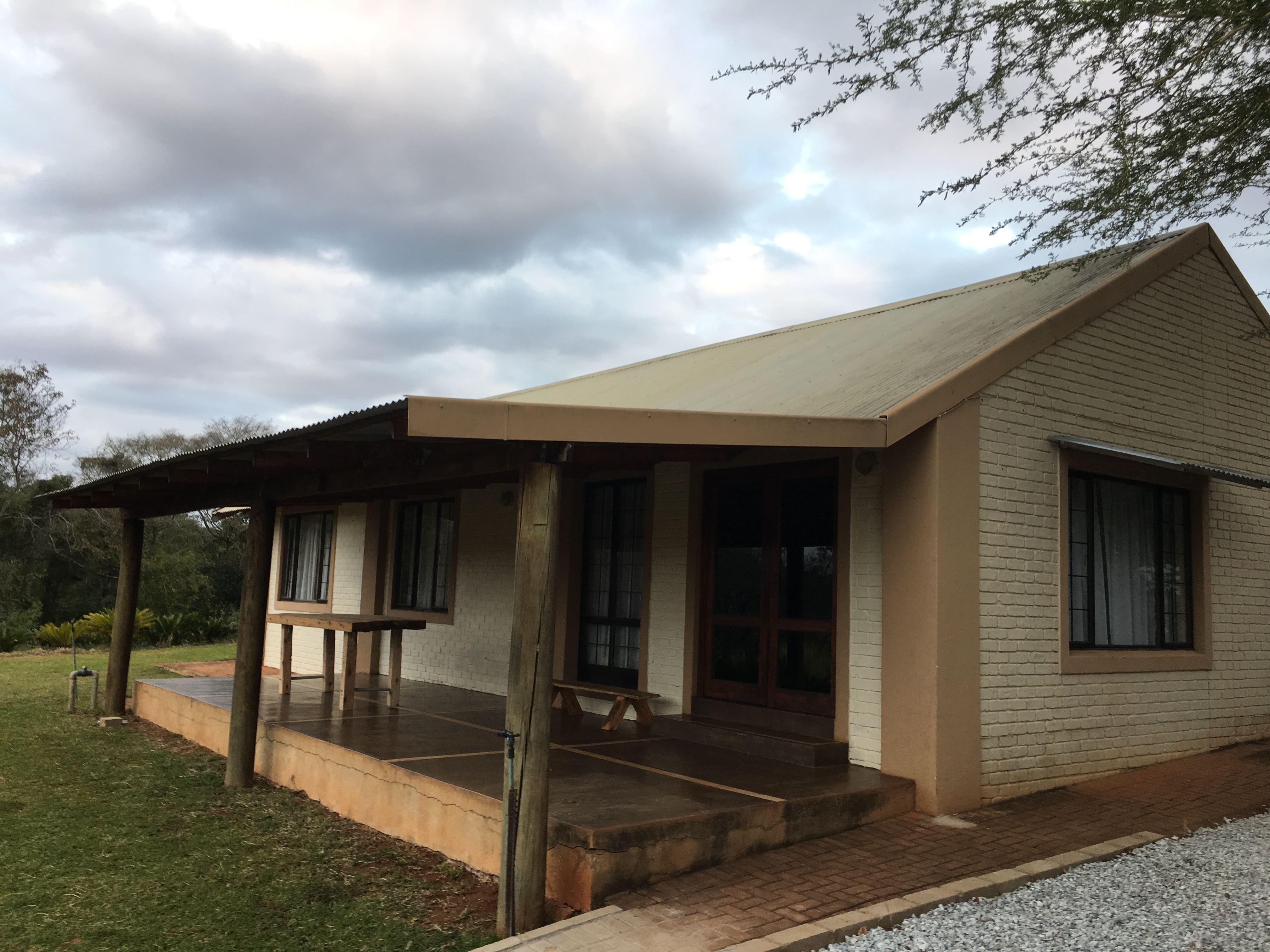 Featherbrook Cottage | Tzaneen Hotels