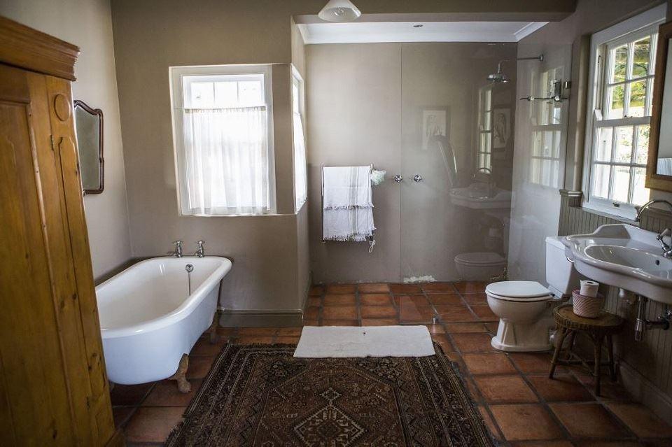 Lagoon Lodge
