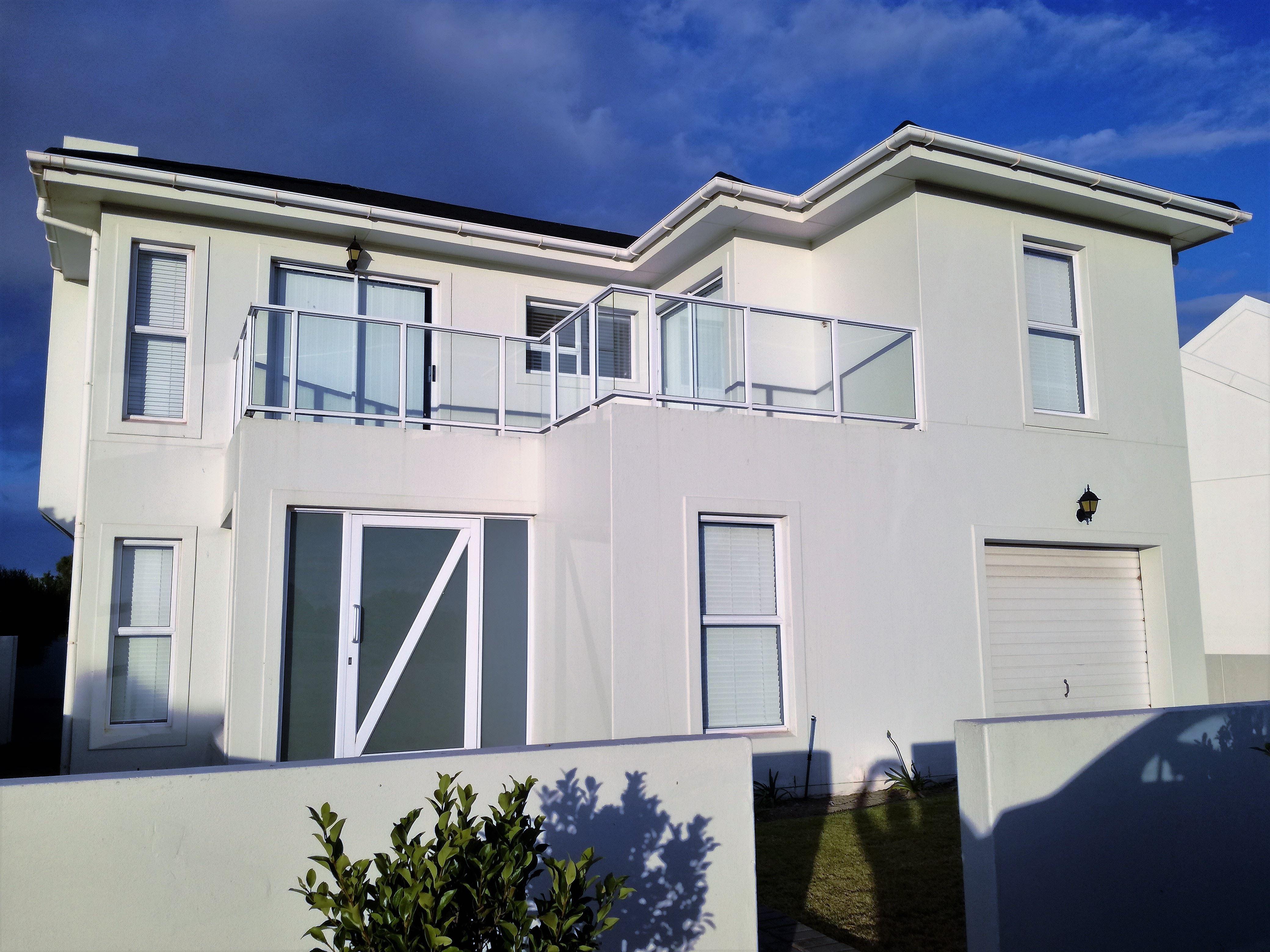 Coco De Mer | Shelley Point Accommodation