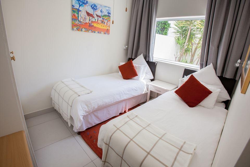 Brenwin Guest House | Accommodation Green Point