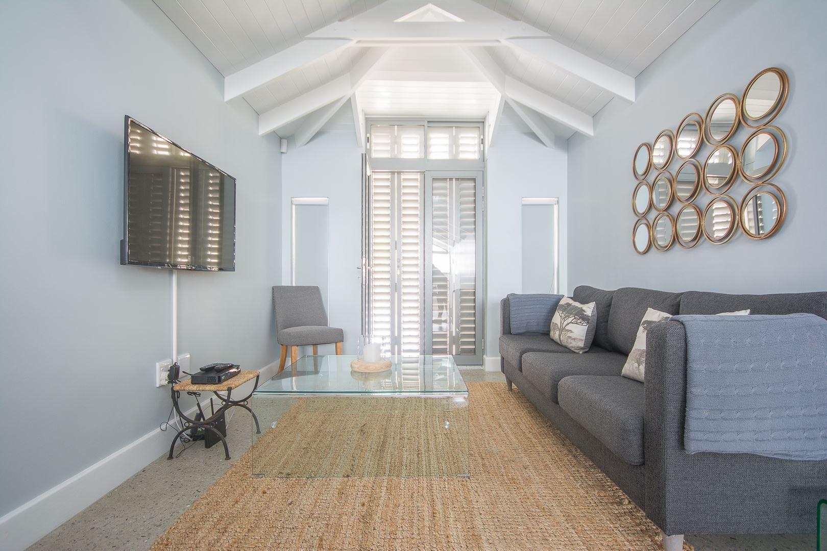 Harbour Road Cottage | Kalk Bay Accommodation