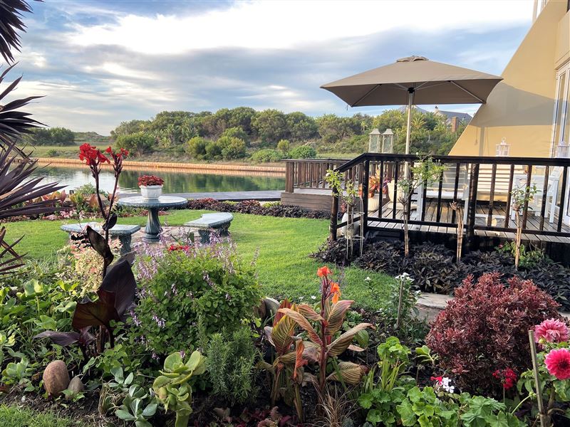 Jamaican Palms 21 Marina Martinique Jeffreys Bay