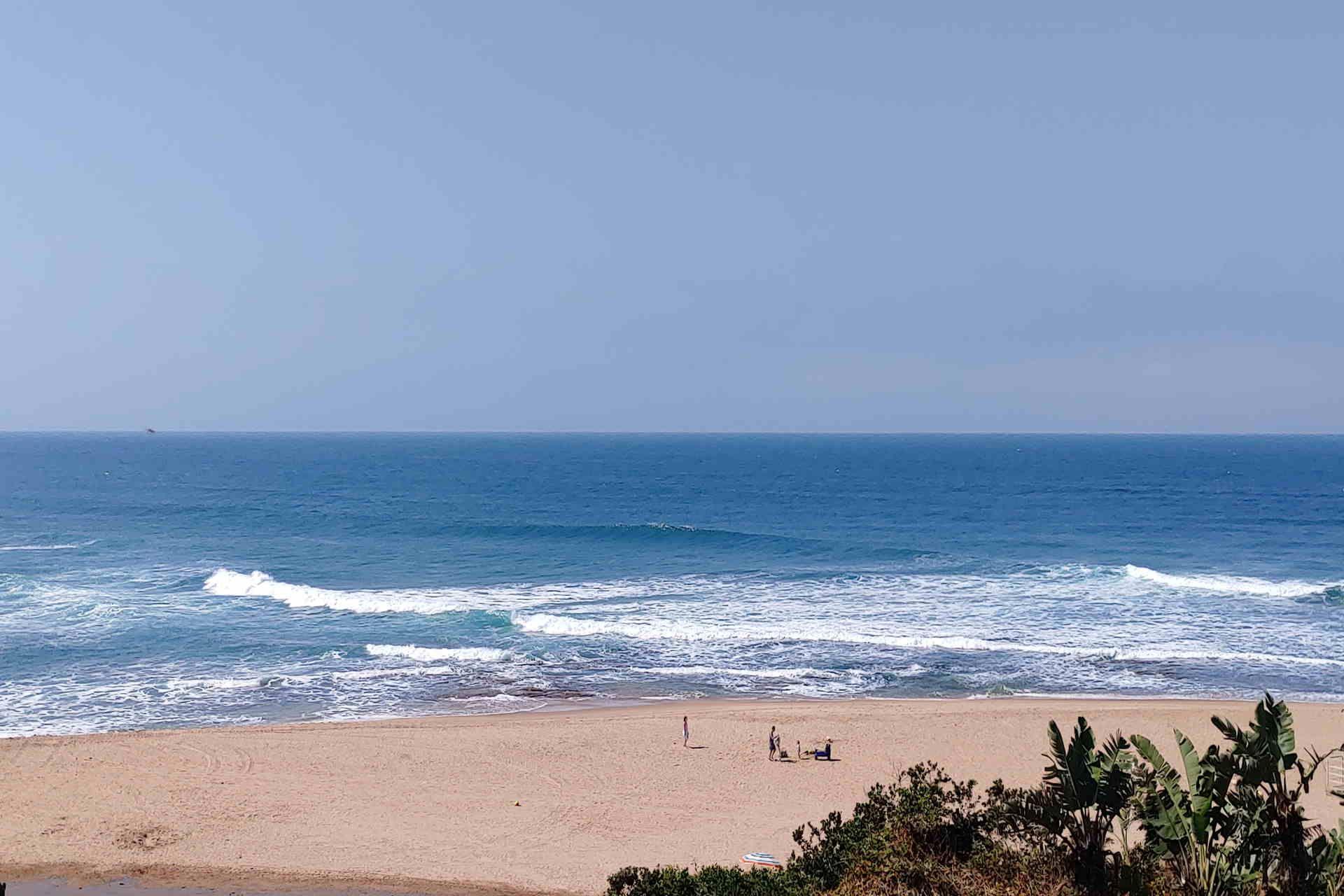 NKWAZI COTTAGE, 77 Nkwazi Drive, Zinkwazi Beach