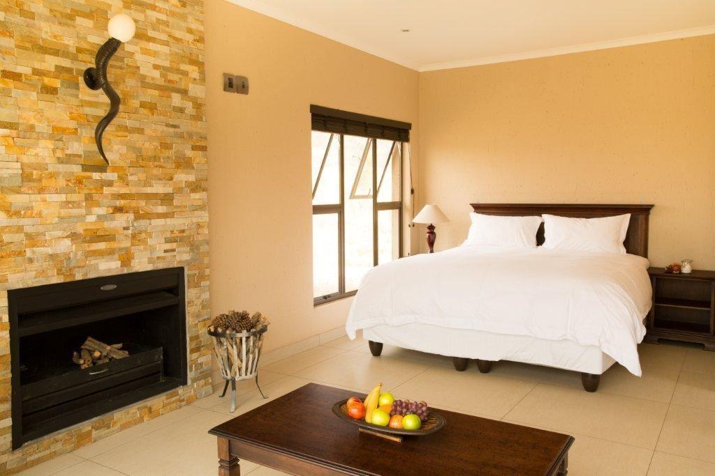 Lion and Cheetah Sanctuary | Dinokeng Game Reserve Lodges