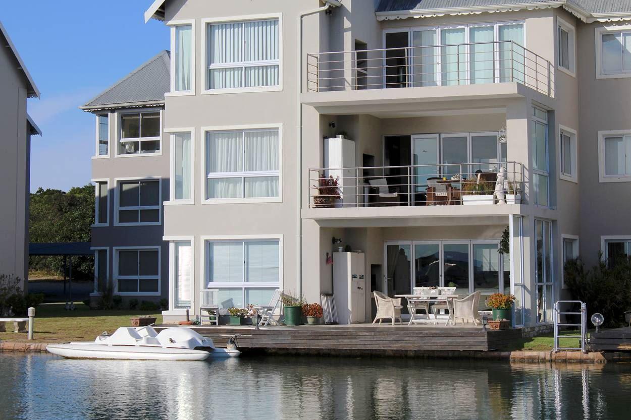 Waterside Living - Kingston Place 08 | Marina Martinique Accommodation