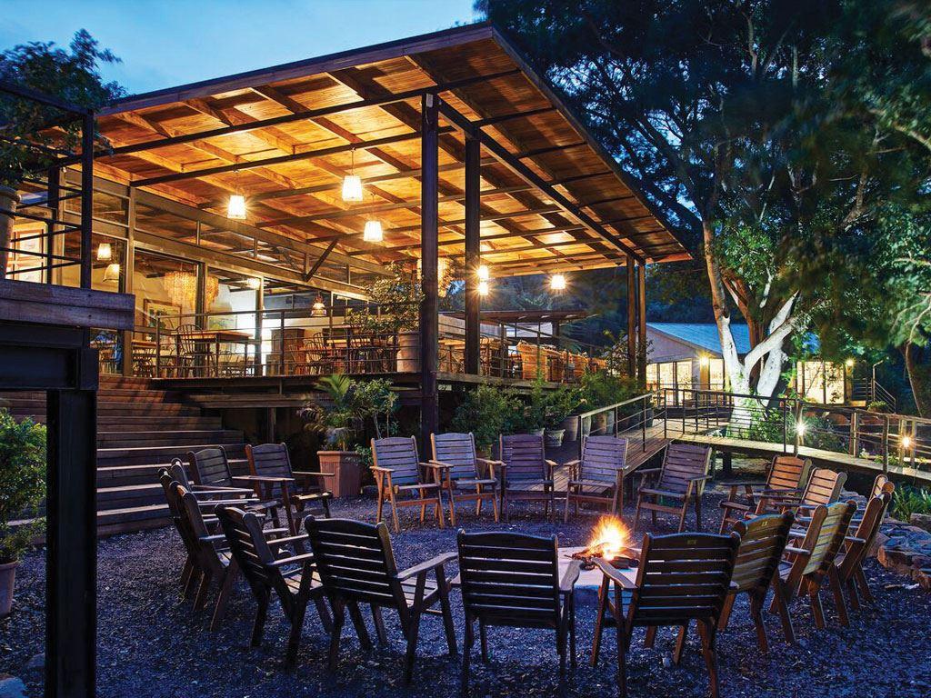 Fugitives' Drift Lodge | Battlefields Specials