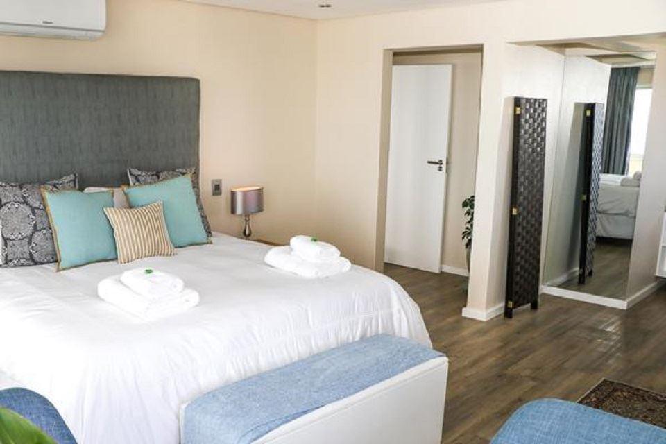 7A Pont Du Gard | Mouille Point Accommodation