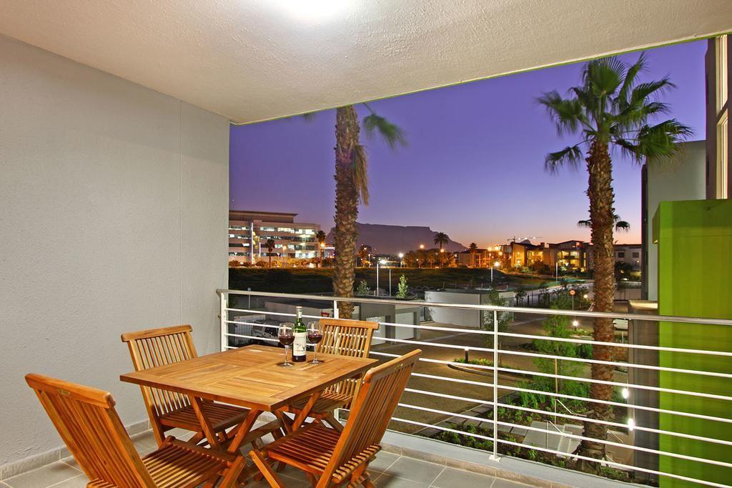 Ashton Park Luxury Apartment | Accommodation Century City