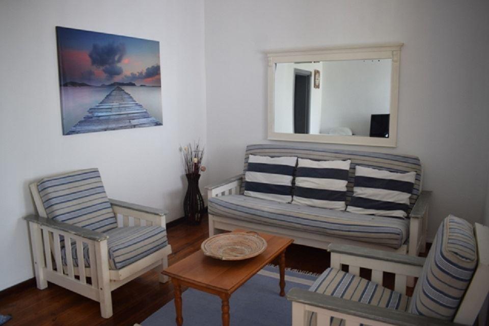 Hanna's Ocean View Apartment | Linkside (Mossel Bay) Self-catering