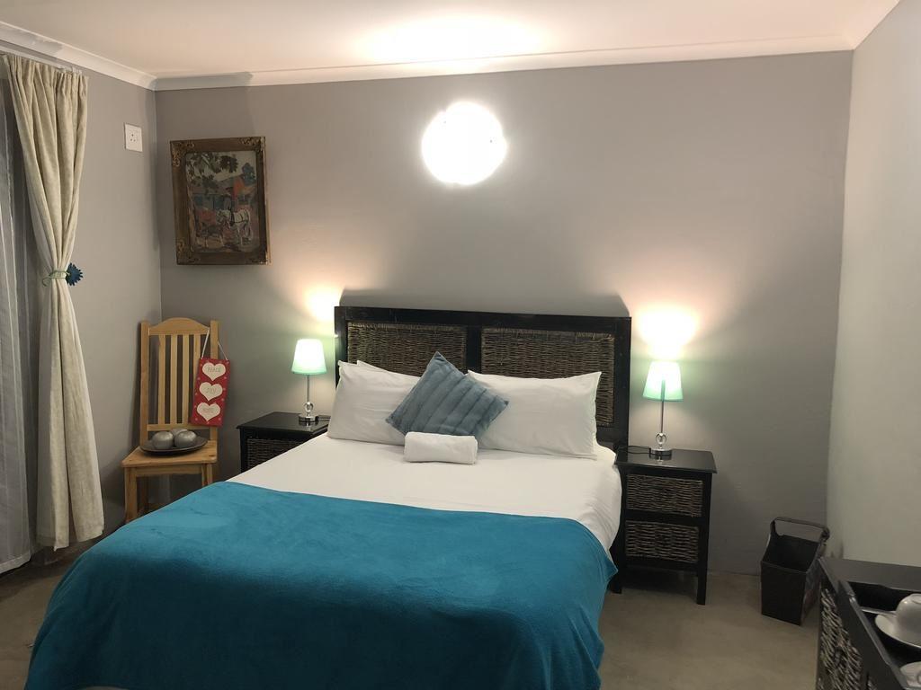 Nyibiba Guesthouse | De Aar Accommodation