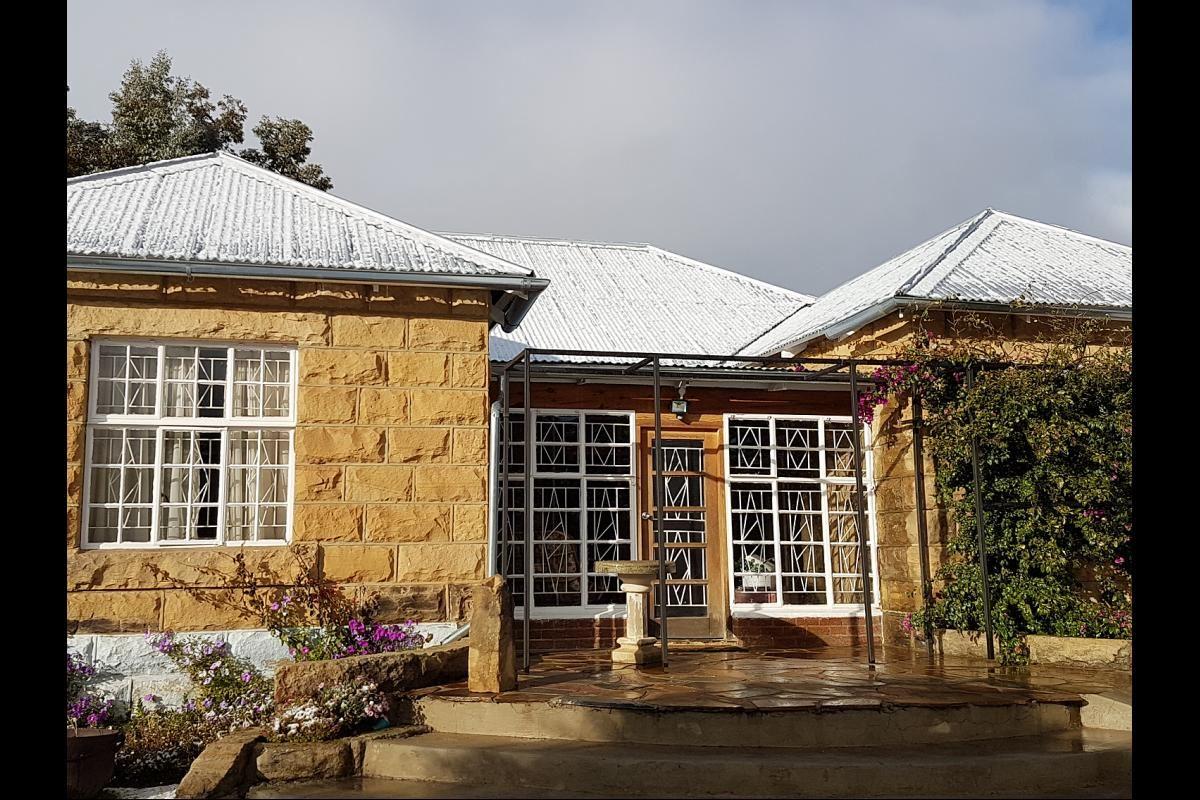 Francisco Guesthouse & Villa Clarens | Clarens Accommodation