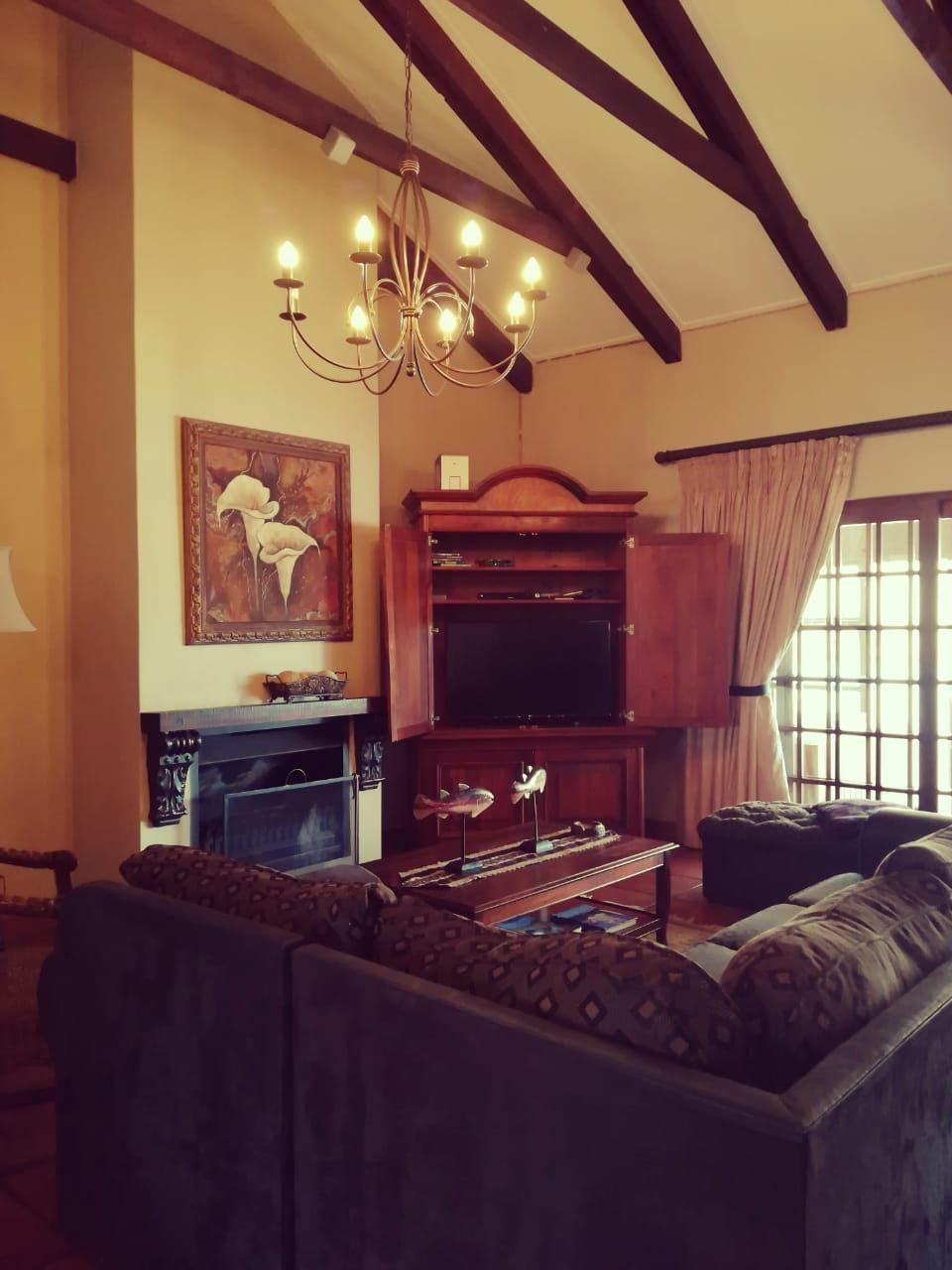 Aviemore Lodge | Accommodation Dullstroom