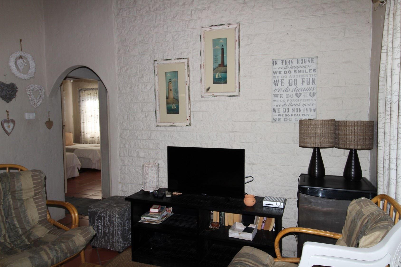 Allesreg Chalet D2 | Manaba Beach Self-catering