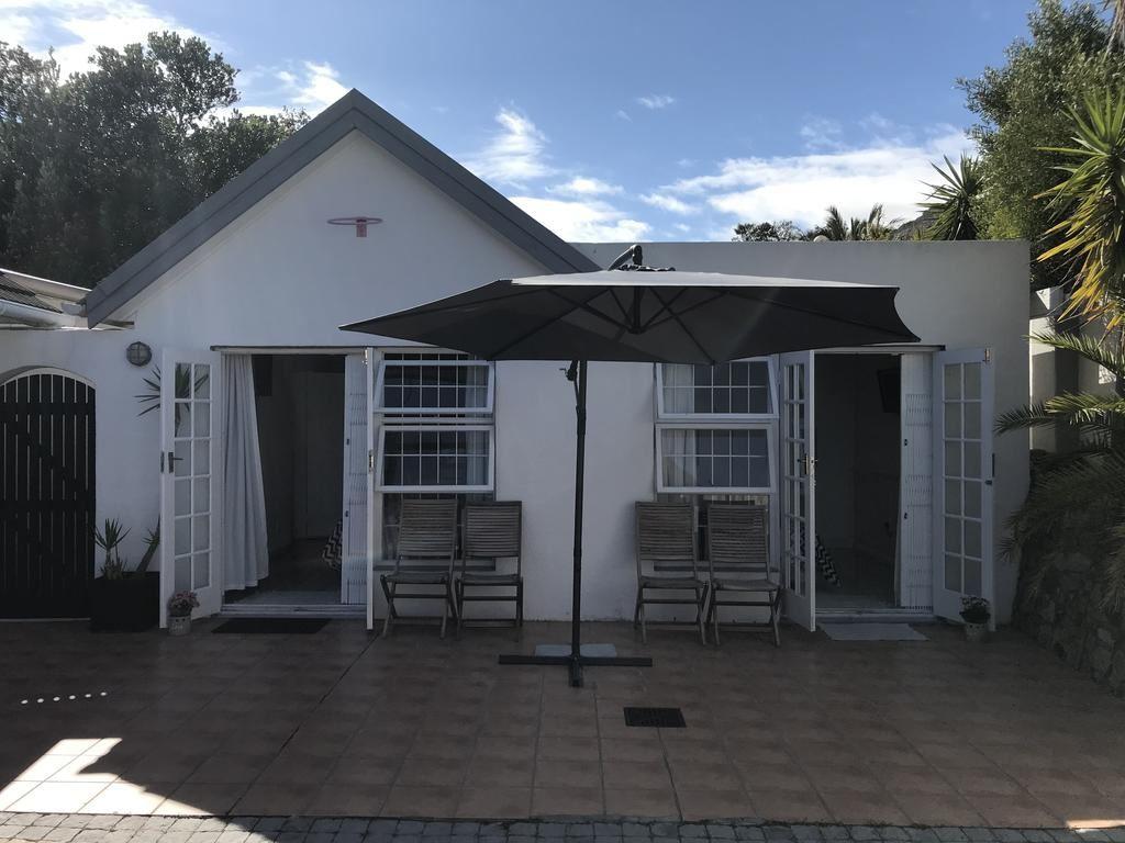 Front of guest house 