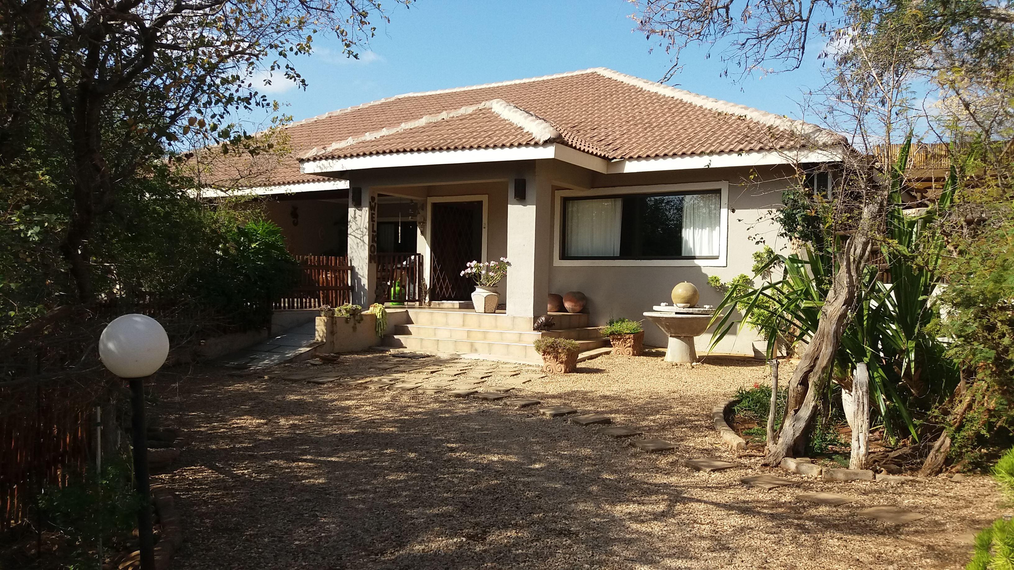 Aloes Sleepover | Hoedspruit Accommodation