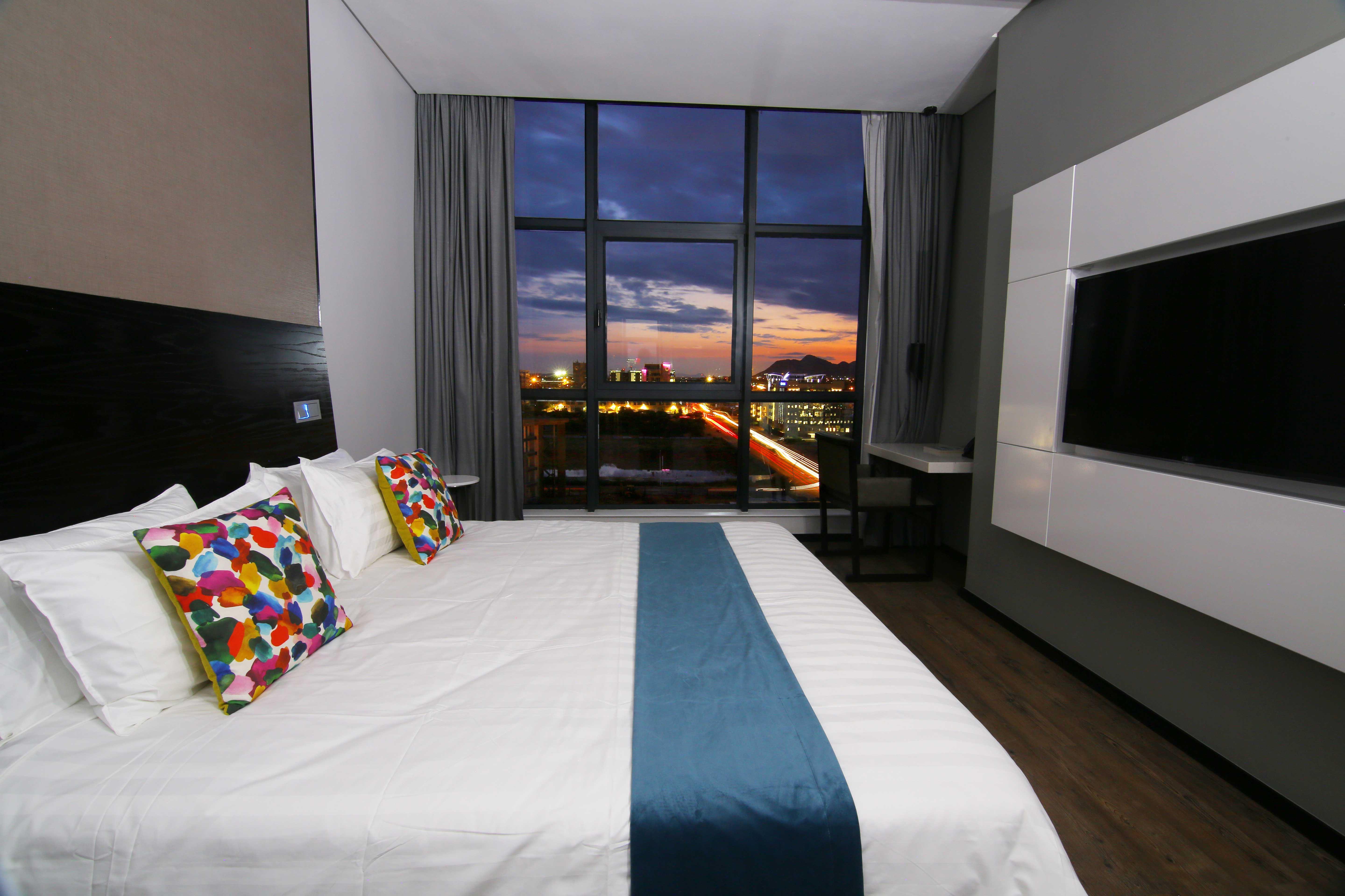 Room50Two | Central Business District (Gabarone) Hotels