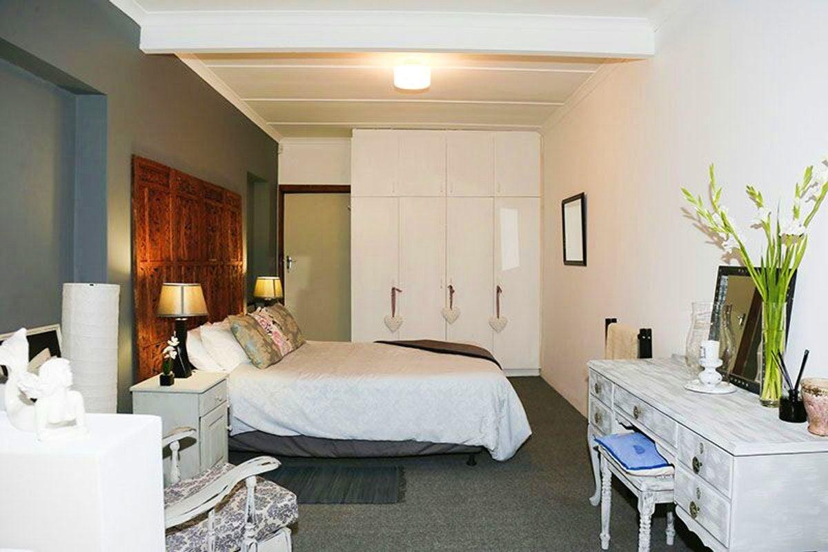 Michelle's Self Catering Apartment | Aston Bay Accommodation