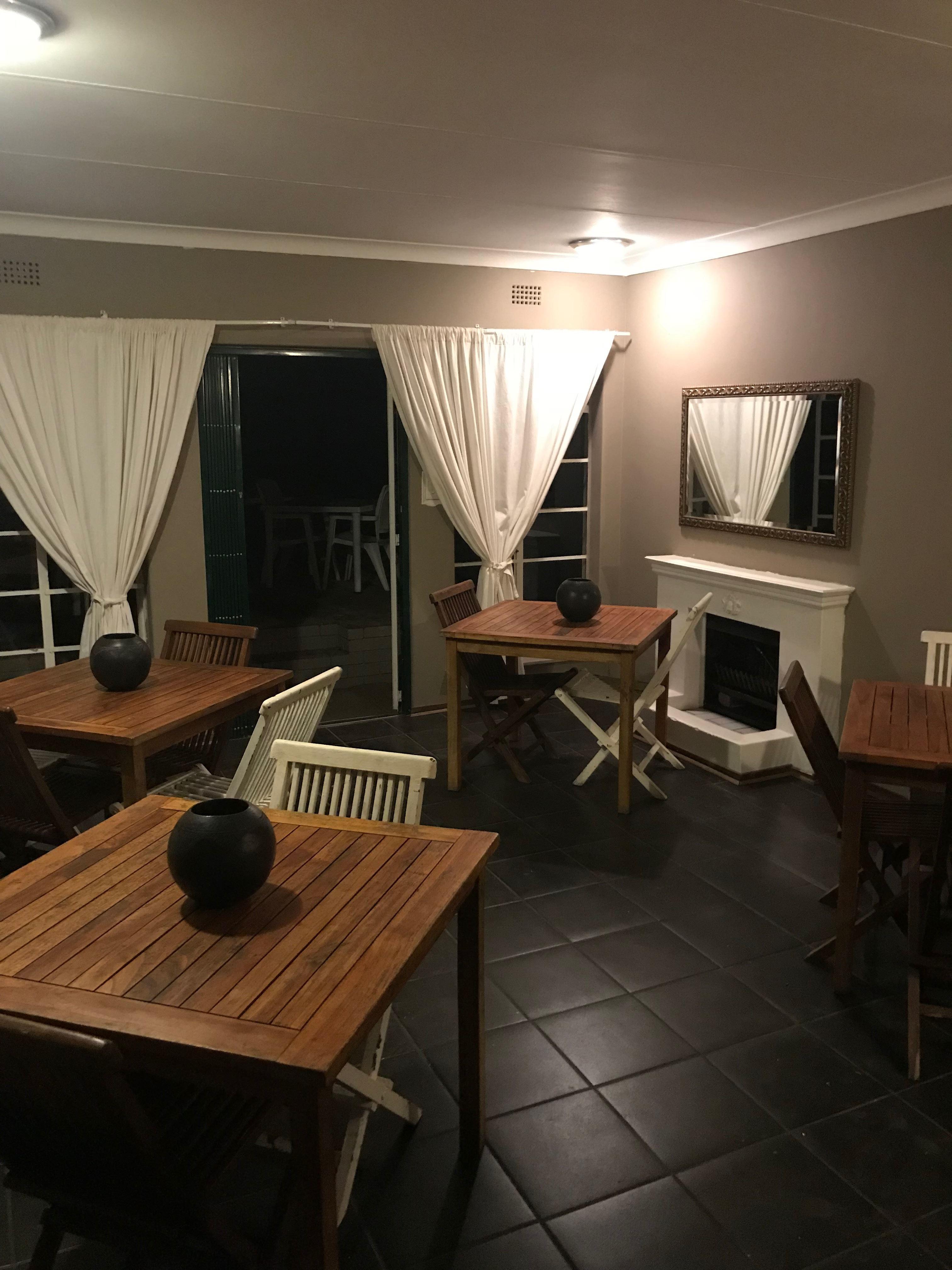 Koedoe Guest House, O.R Tambo Airport Special Deals and Offers Book Now!