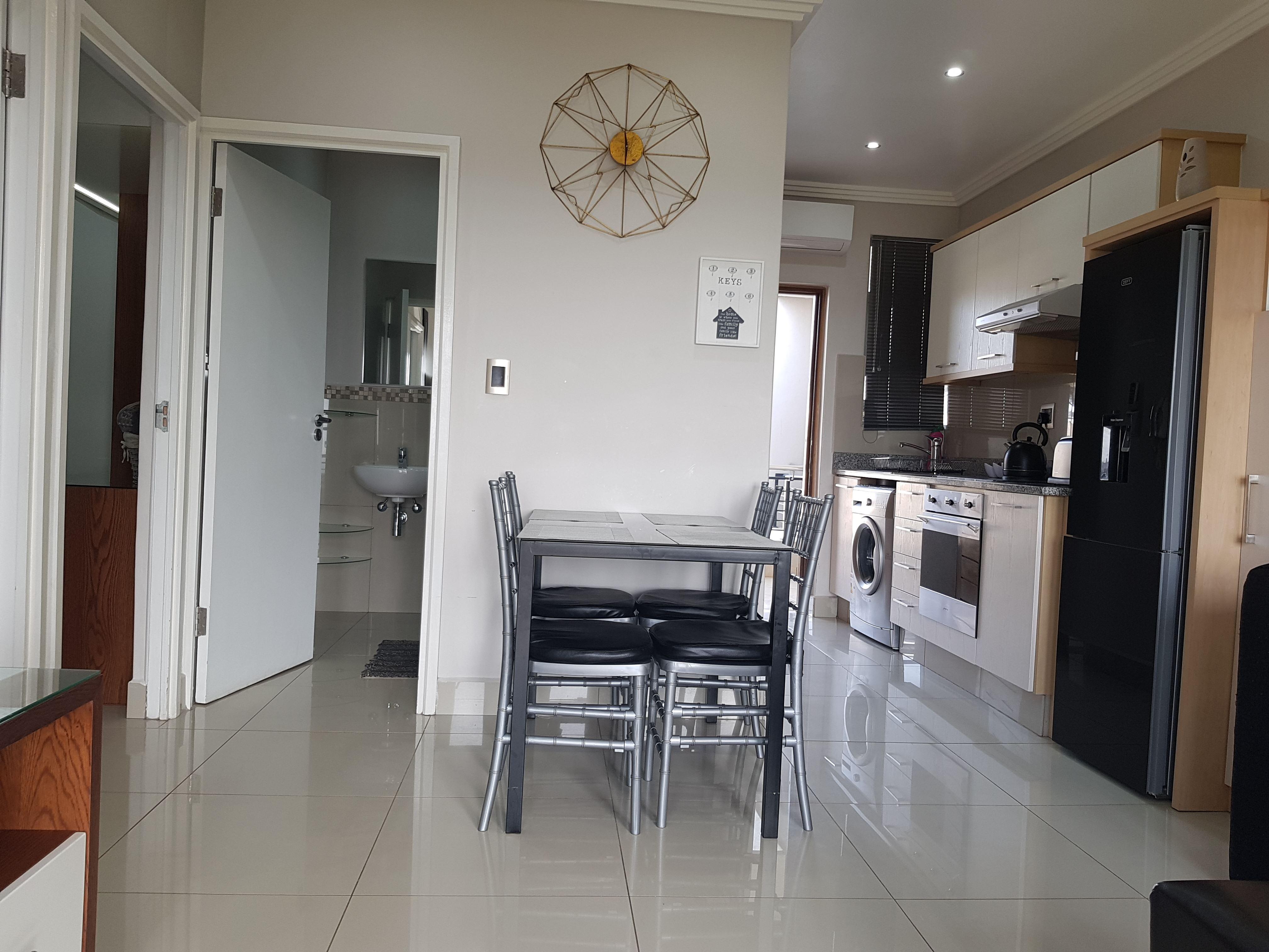 Cyro Apartments