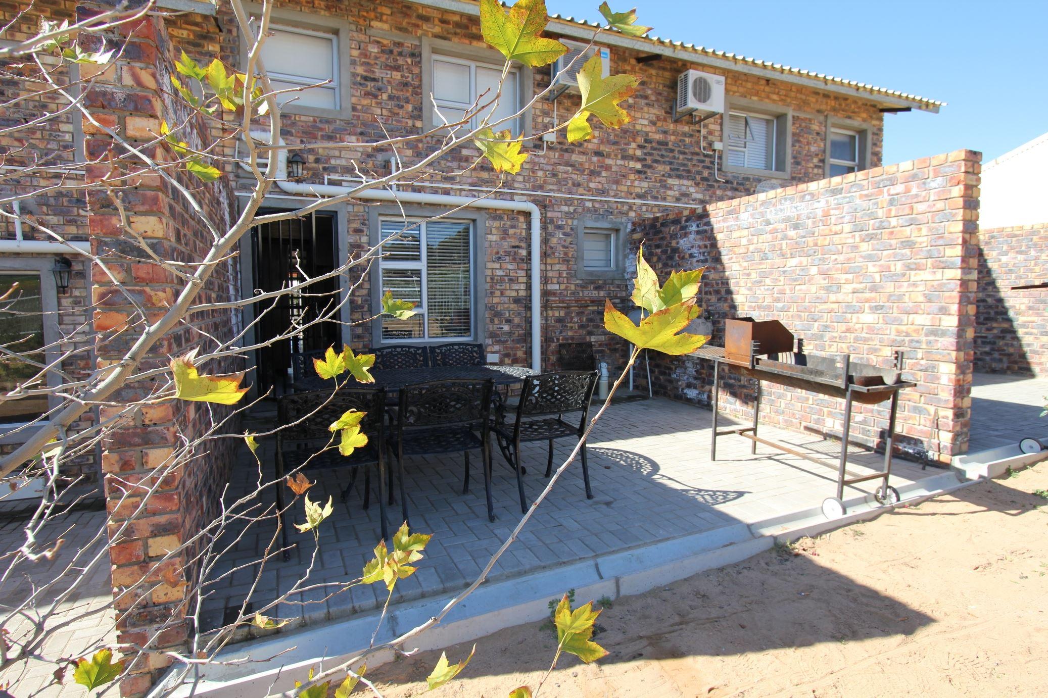 Leipoldt 7 at the foot of the Cederberg | Clanwilliam Accommodation