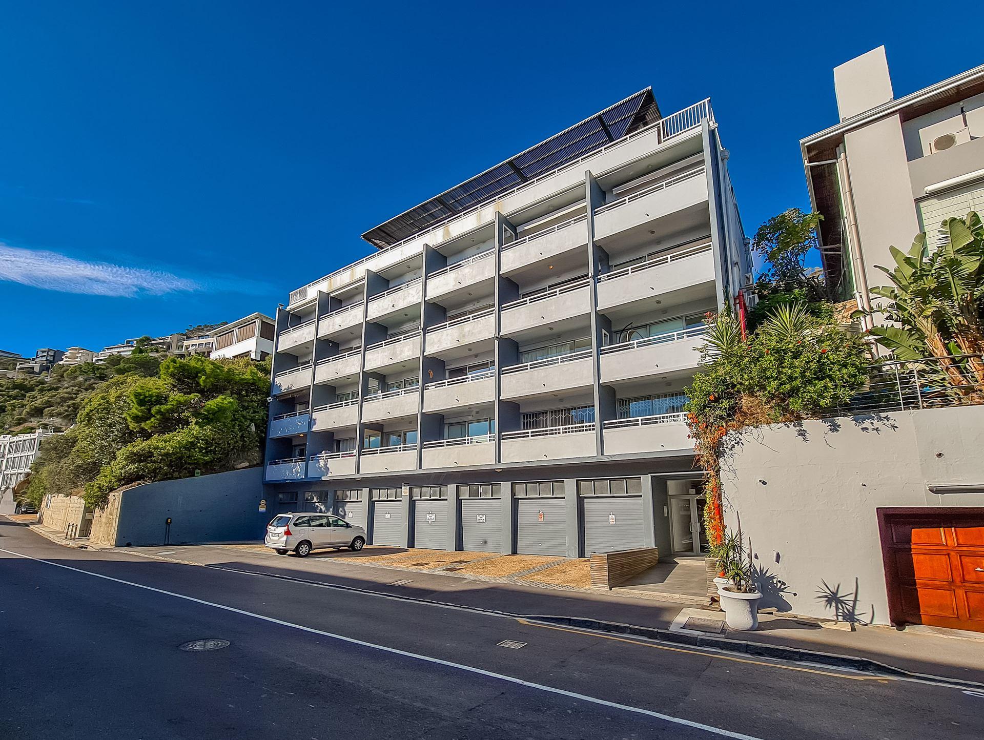 Clifton Beachfront Executive Apartment