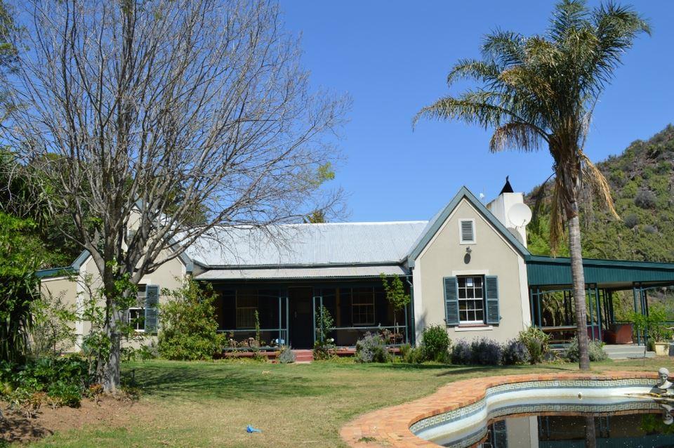 The Farmhouse Kraaldoorn | Accommodation Calitzdorp