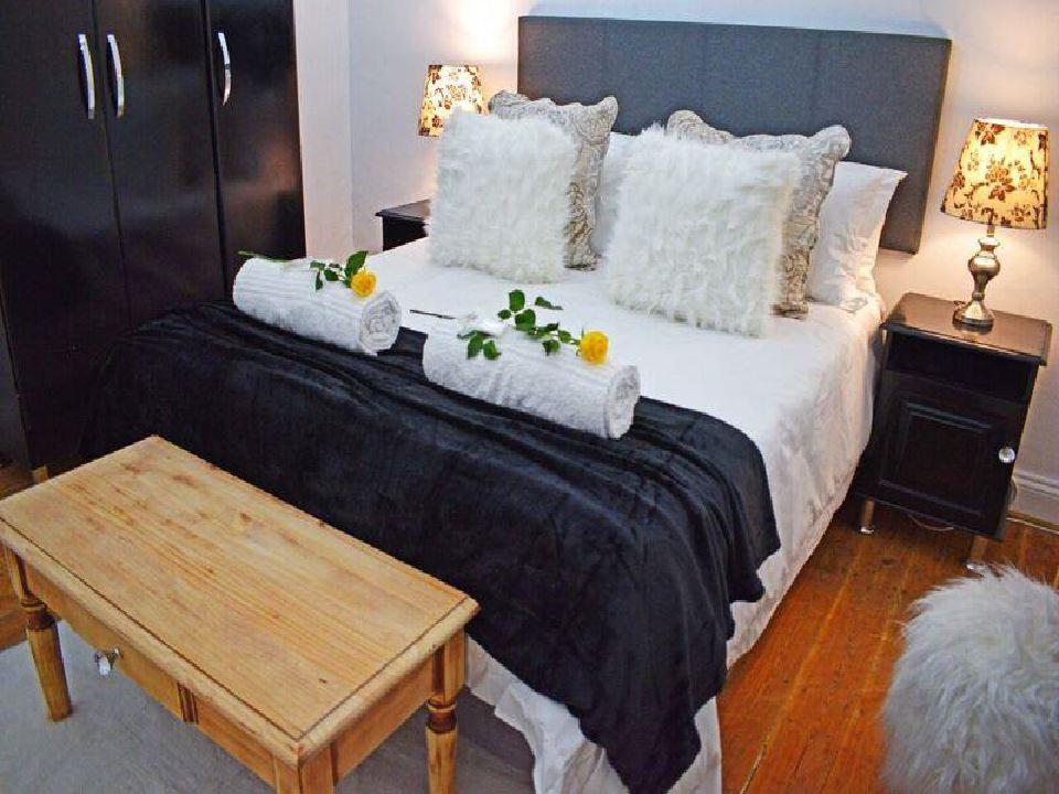 FlowerBox Cottages | Linkside (Mossel Bay) Self-catering