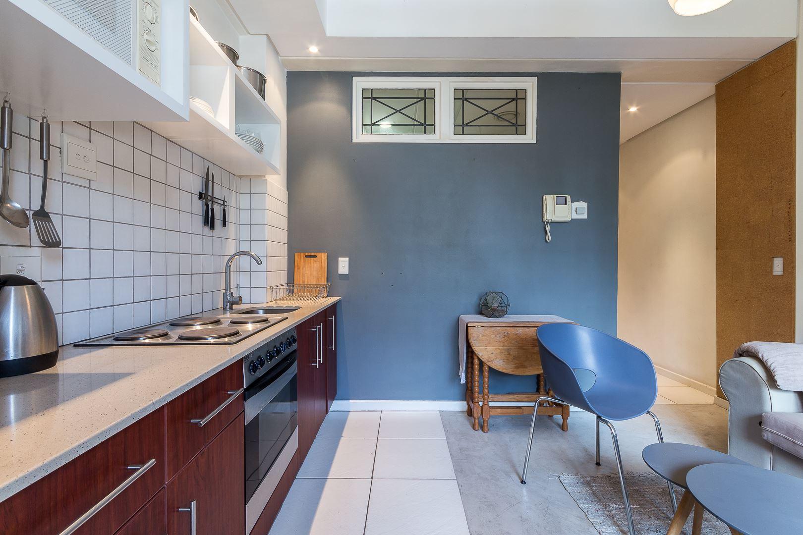 Perfectly Accessible City Apartment Wifi | Cape Town City Centre Accommodation
