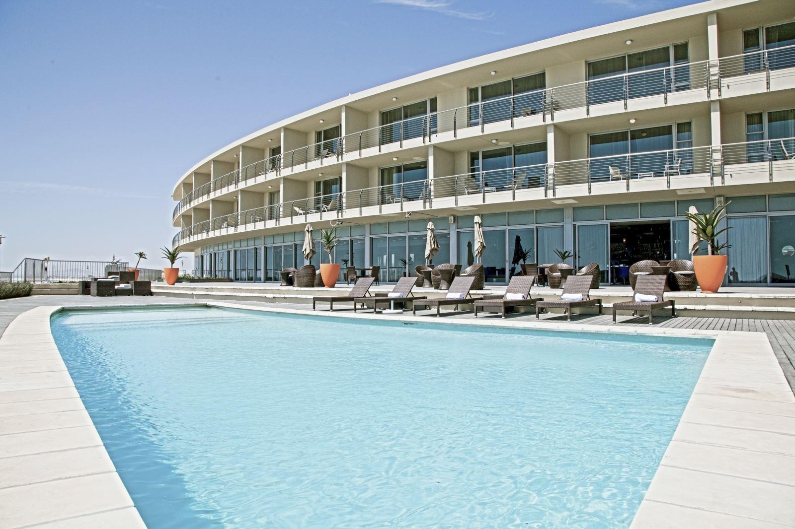 Lagoon Beach Hotel Apartments | Accommodation Lagoon Beach