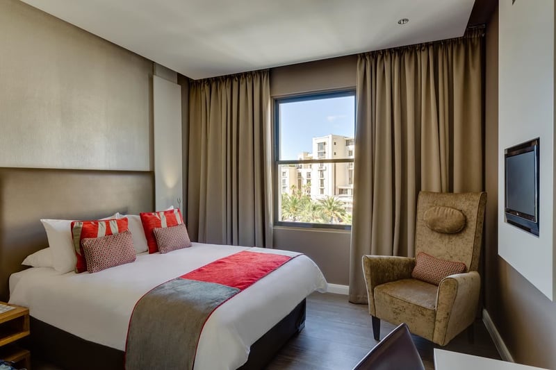 Protea Hotel By Marriott Cape Town Waterfront Breakwater Lodge | Book ...