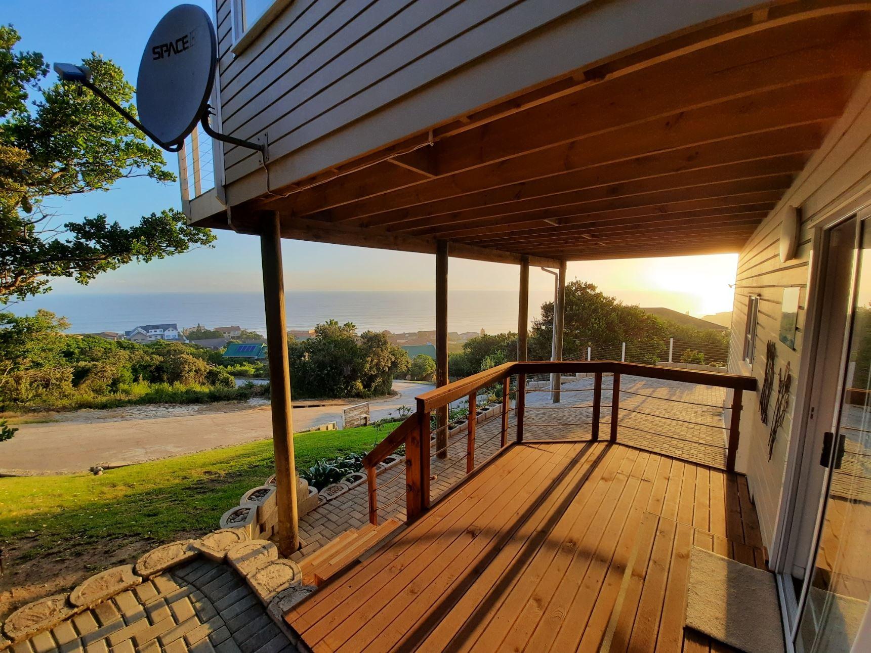 OCEAN SONG | Accommodation Blue Horizon Bay