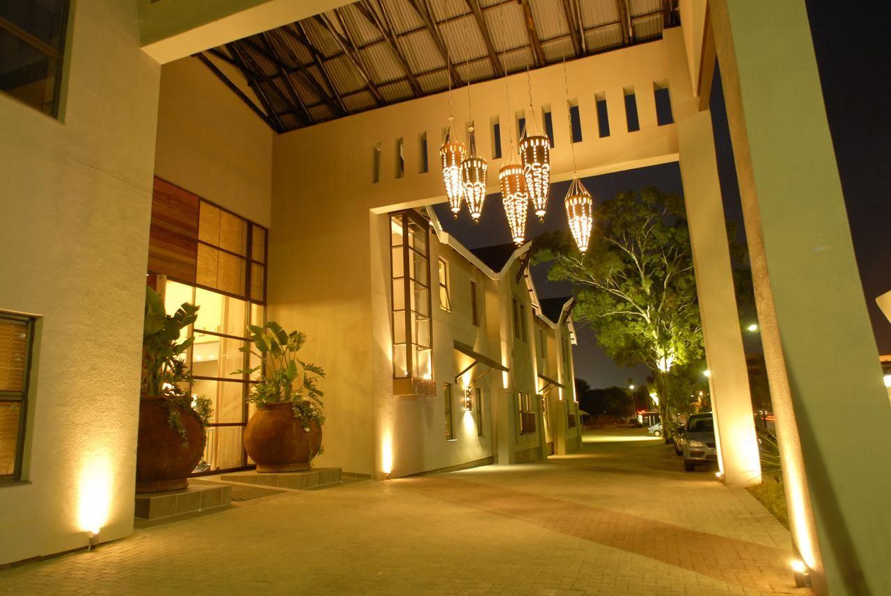 Protea Hotel by Marriott Bloemfontein Willow Lake Affordable Deals