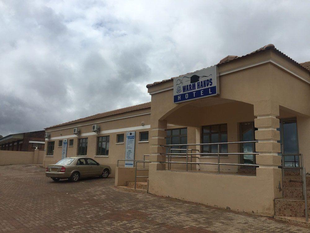 Warm Hands Hotel | Accommodation Mokolodi Nature Reserve