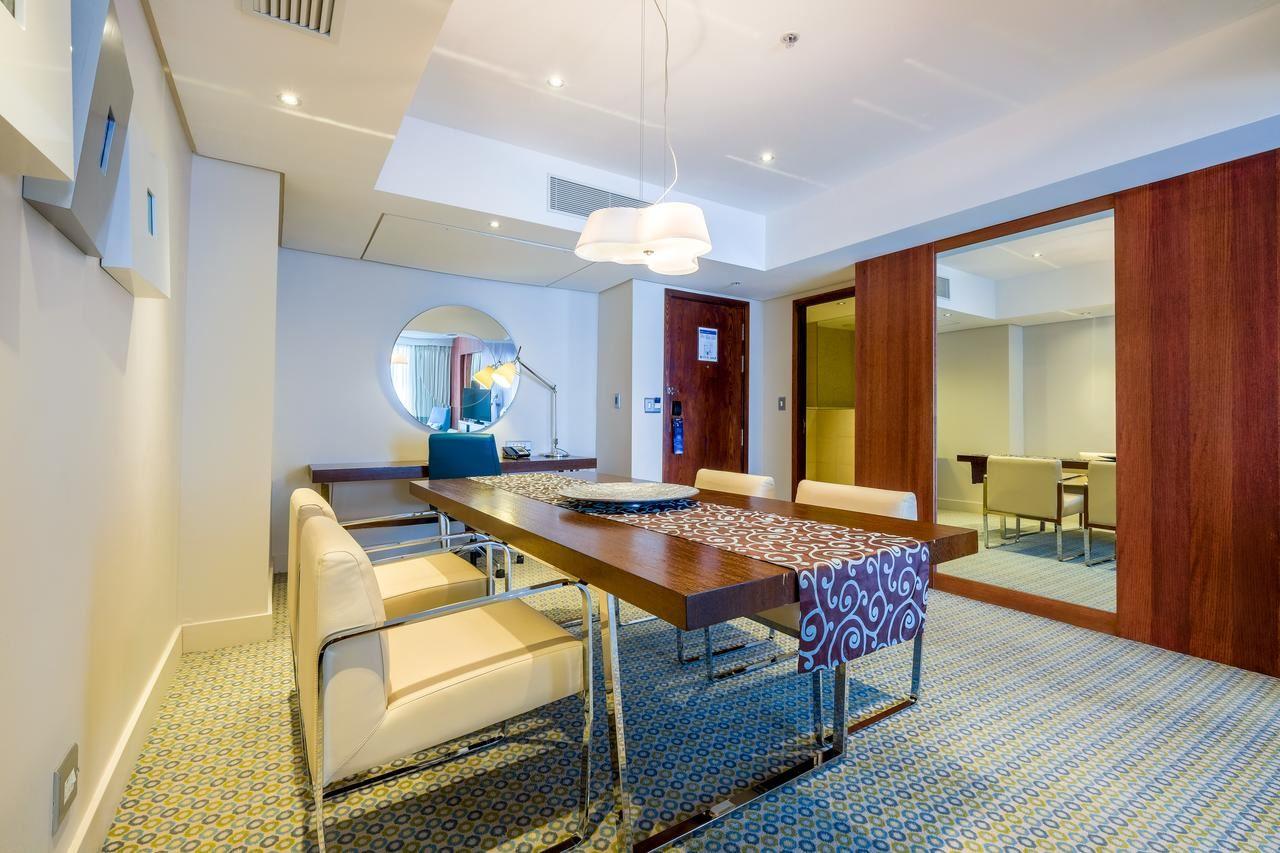 Radisson Blu Hotel Sandton Johannesburg Get the Best
