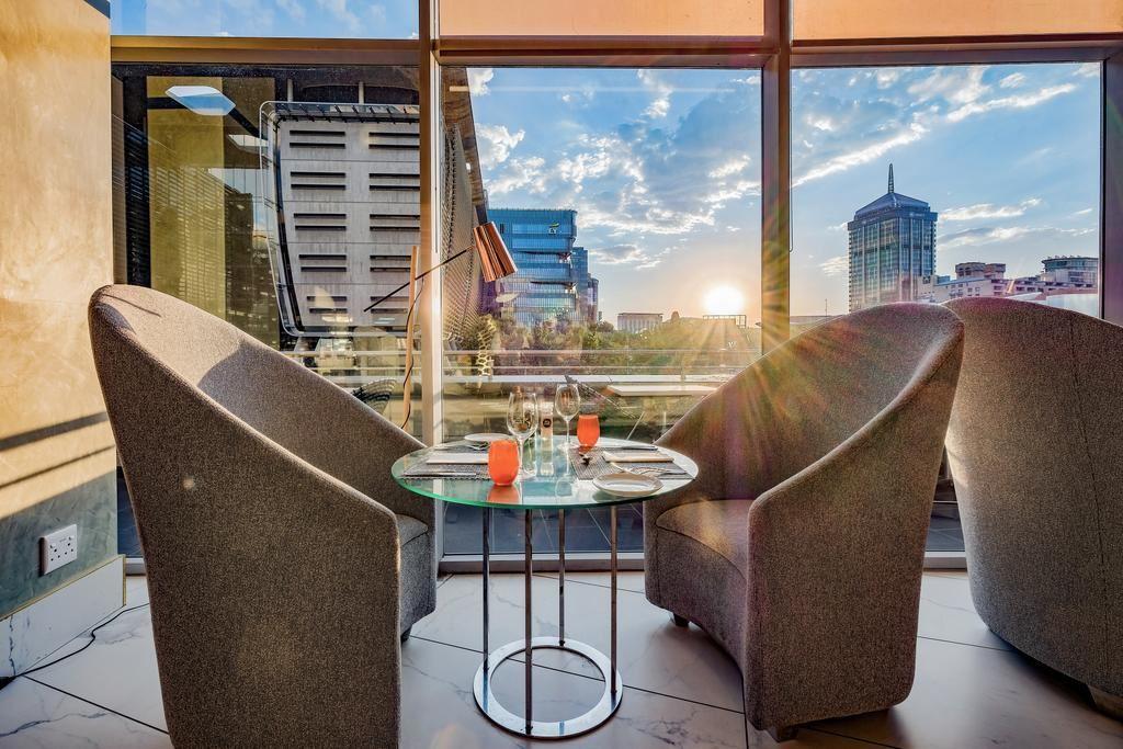 Radisson Blu Gautrain Hotel, Sandton Johannesburg