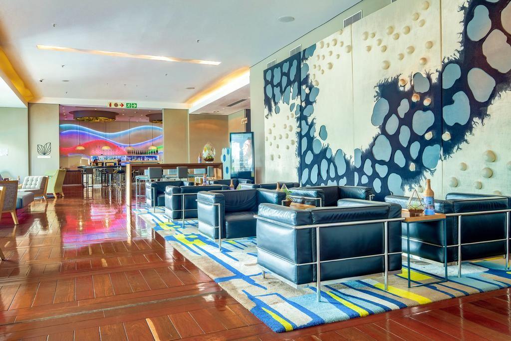 Radisson Blu Gautrain Hotel, Sandton Johannesburg