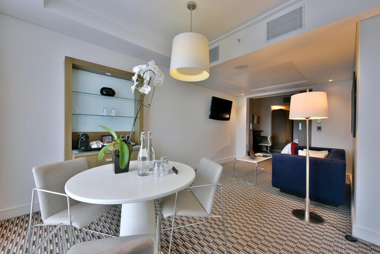 Radisson Blu Gautrain Hotel, Sandton Johannesburg Secure Your Hotel