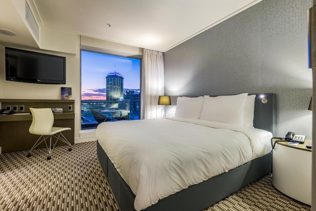 Radisson Blu Gautrain Hotel, Sandton Johannesburg