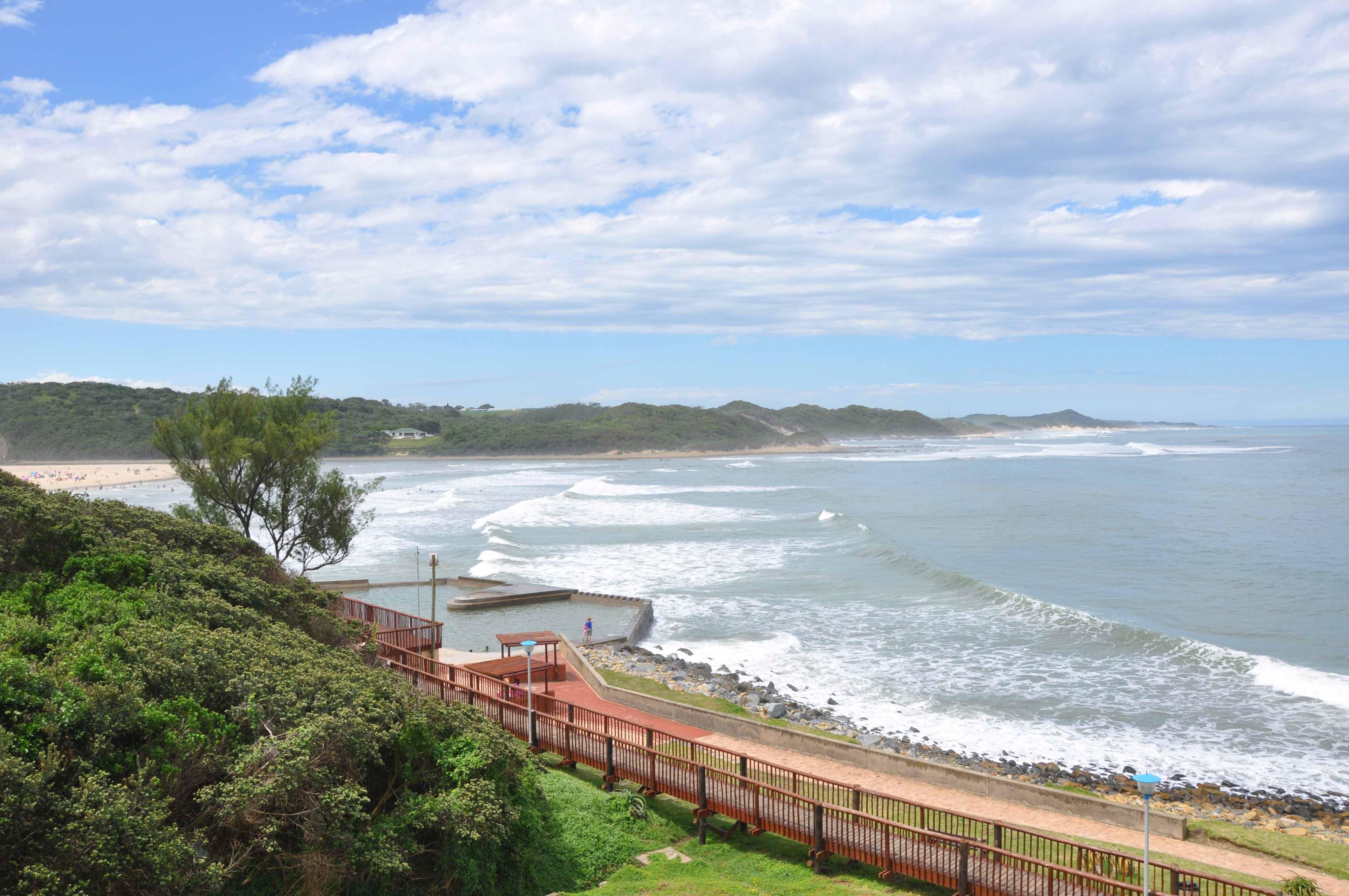18 Coogee Bay Beachfront Apartment East London | Gonubie Accommodation