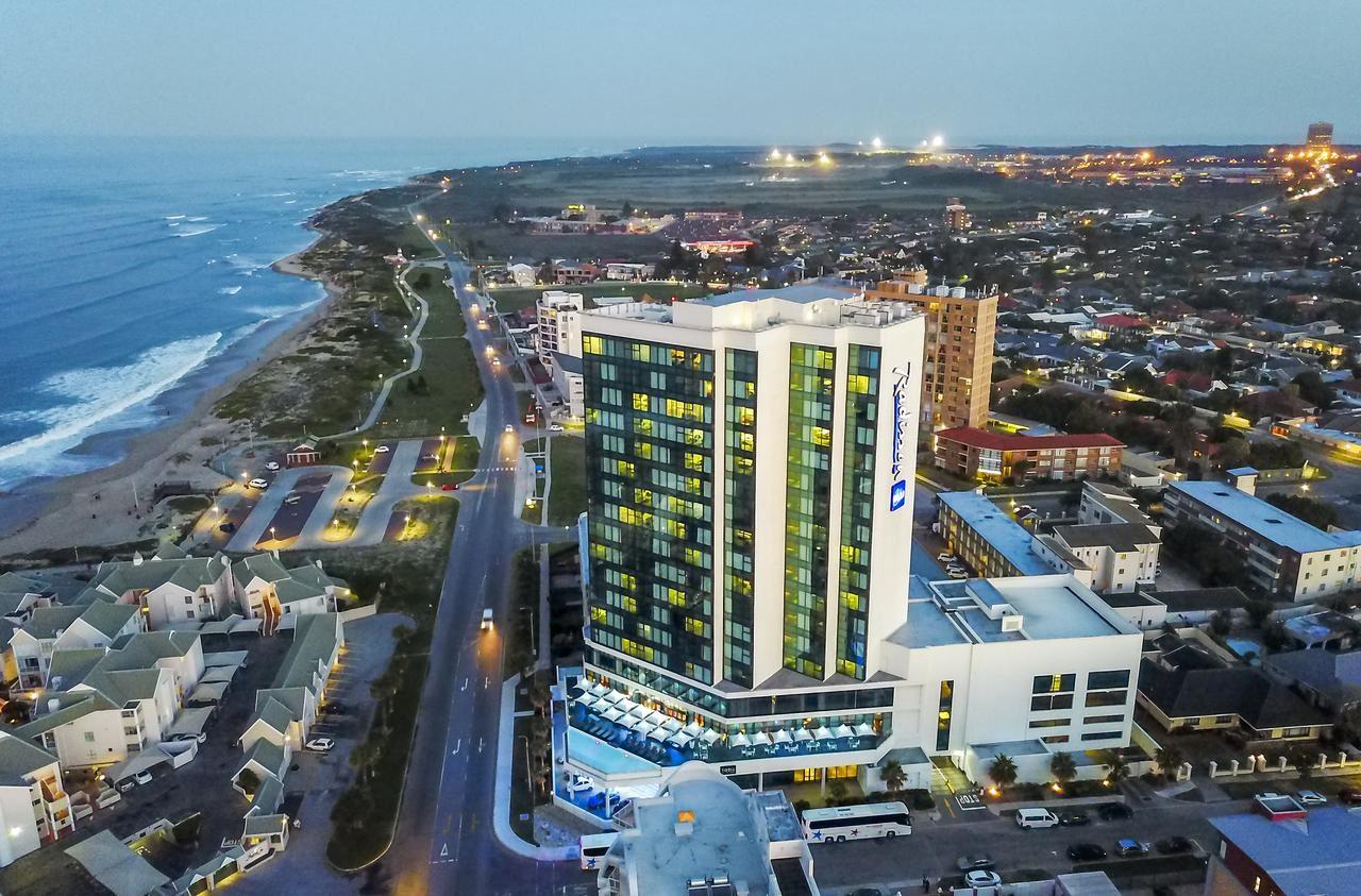 Radisson Blu Hotel Port Elizabeth | Accommodation Craig Bain