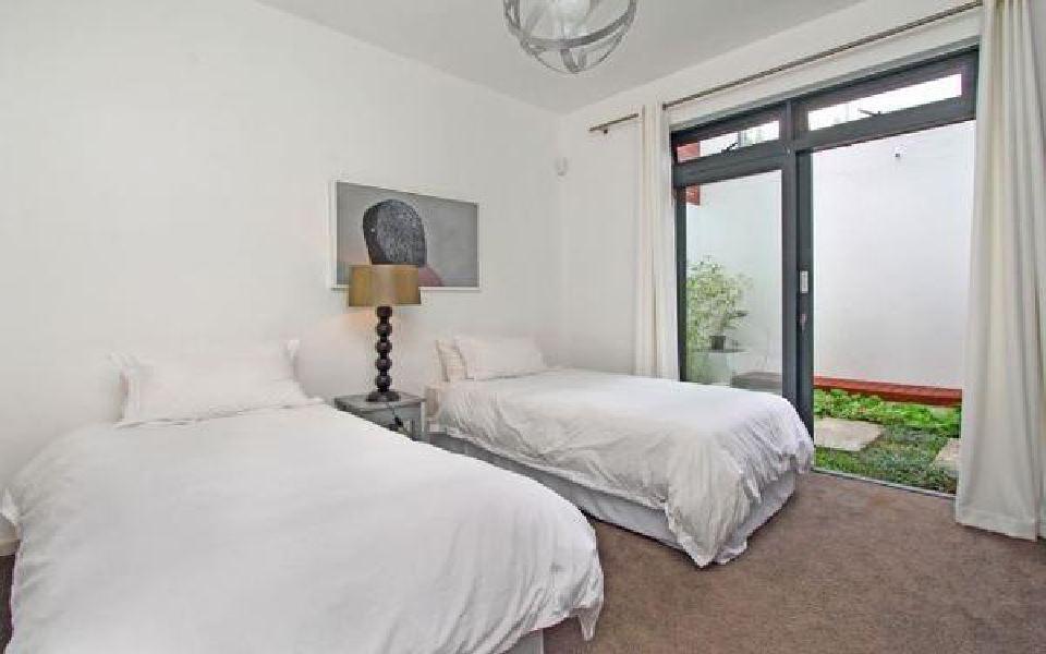 Casa Joubert | Accommodation Green Point
