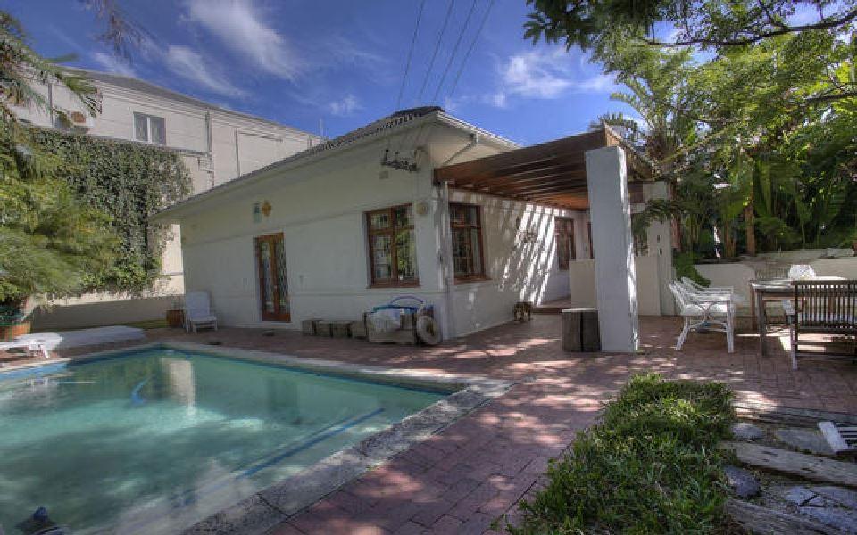 Lincoln House | Accommodation Camps Bay