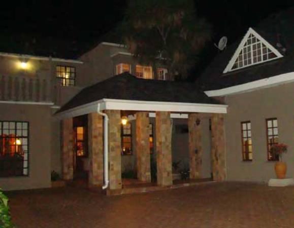Sandalwood Guest House | Accommodation Springs