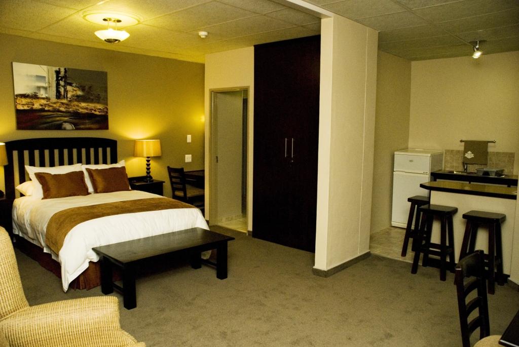 Bishops Lodge | Kimberley Self-catering