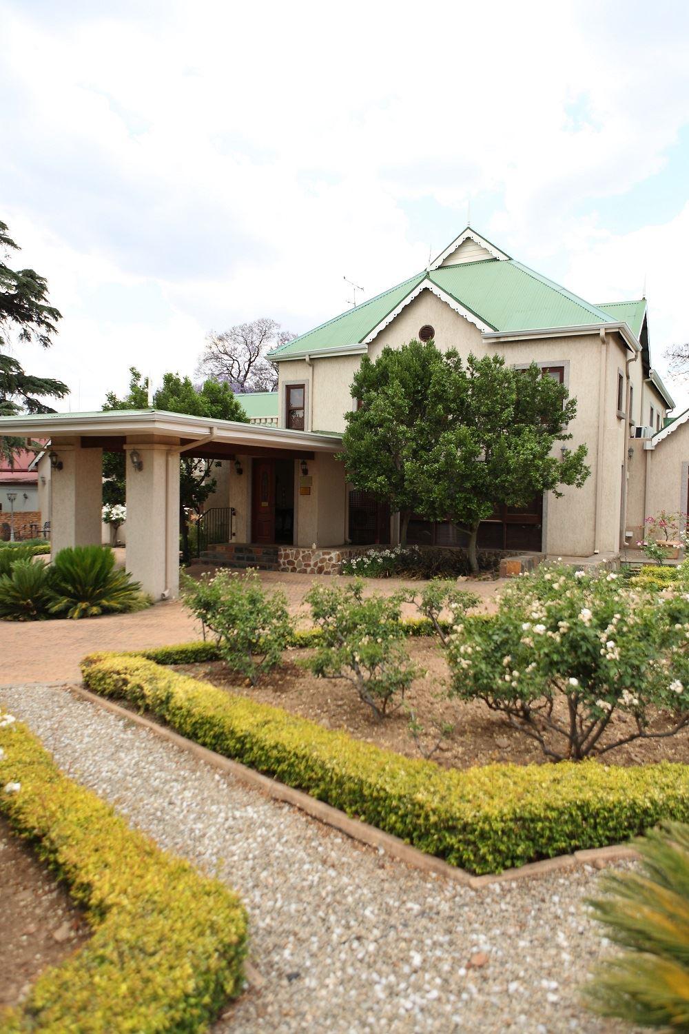 Candlewoods Guest House | Centurion Specials